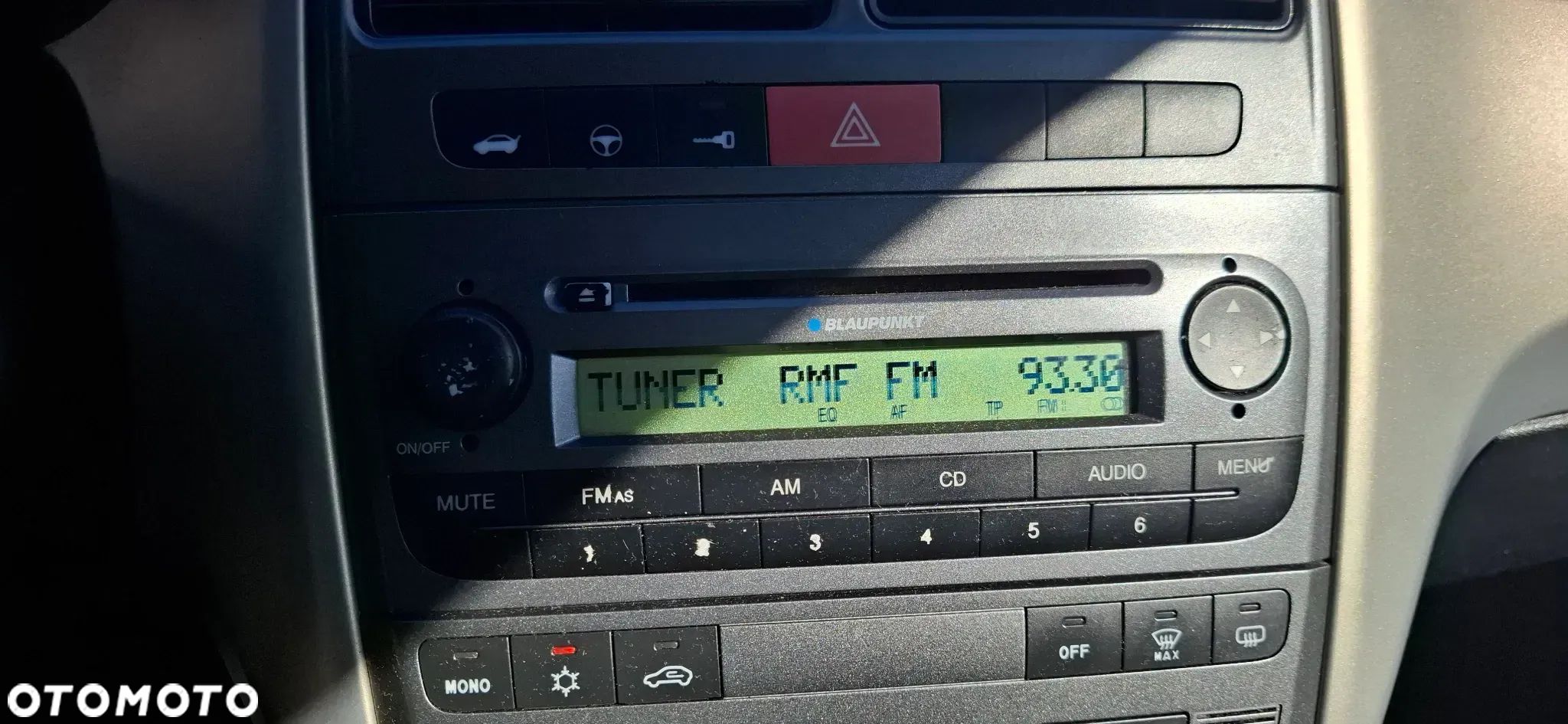 FIAT GRANDE PUNTO 05-10 RADIO CD BLAUPUNKT - 1