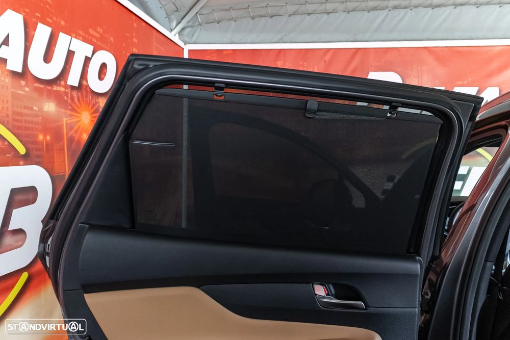 Hyundai Santa Fe 2.2 CRDi Vanguard+Luxury Pack - 28