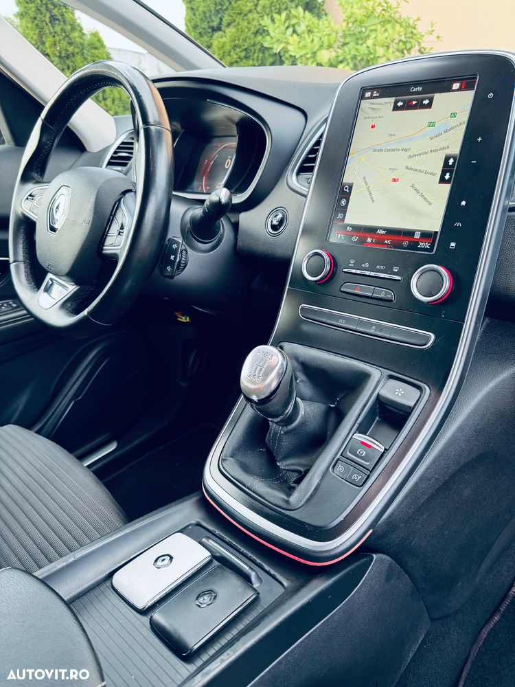 Renault Grand Scenic ENERGY dCi 130 INTENS - 18