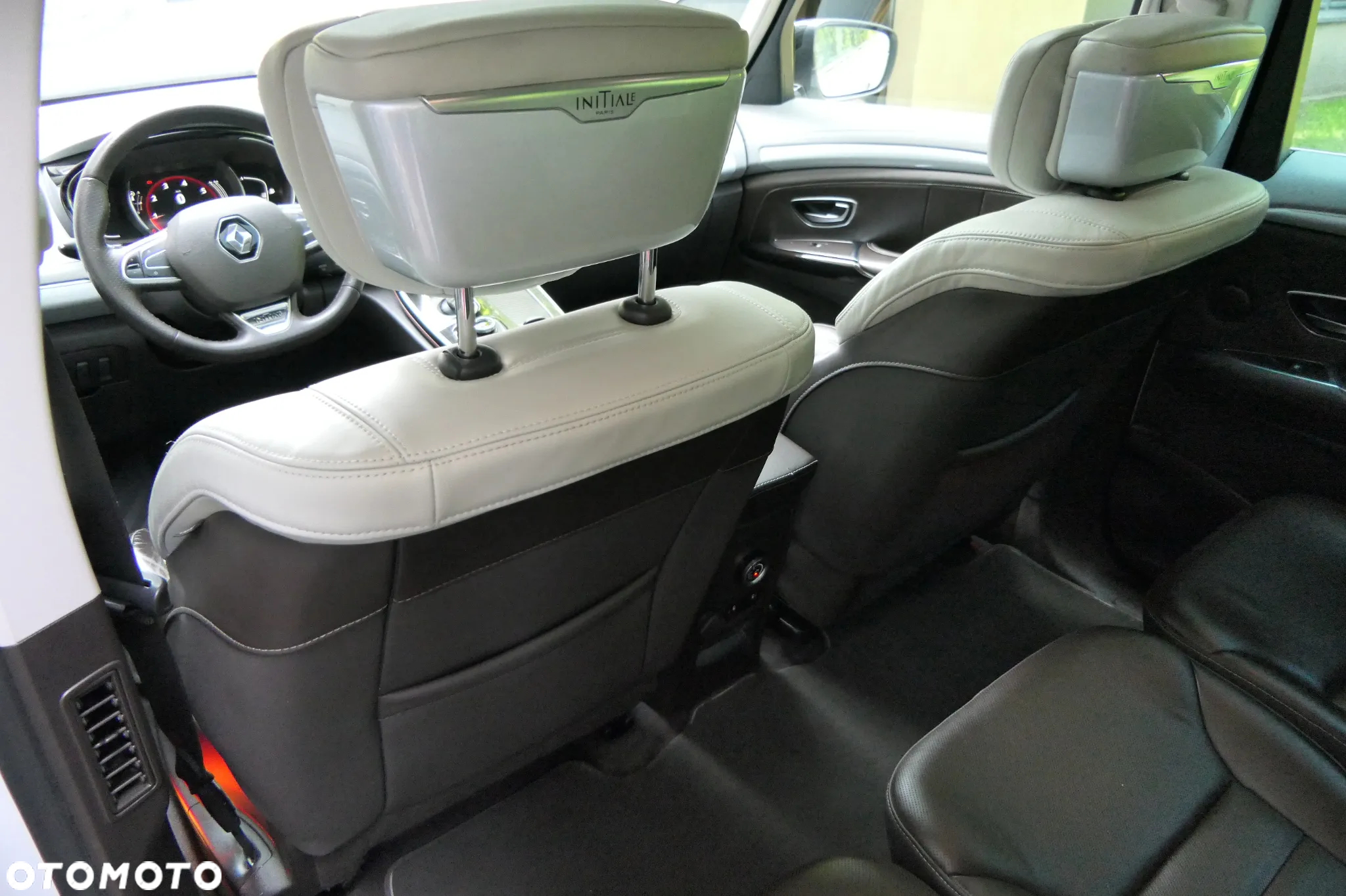 Renault Espace 1.6 TCE Initiale Paris EDC 7os - 24