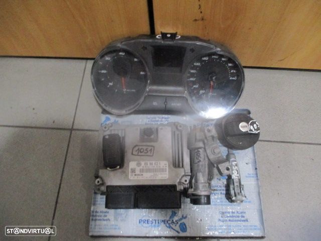 Centralina 03G906013K 6J0920800 SEAT IBIZA 2009 1.9 TDI BOSCH - 1