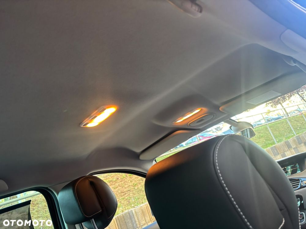 Renault Grand Scenic dCi 130 FAP Bose Edition - 21