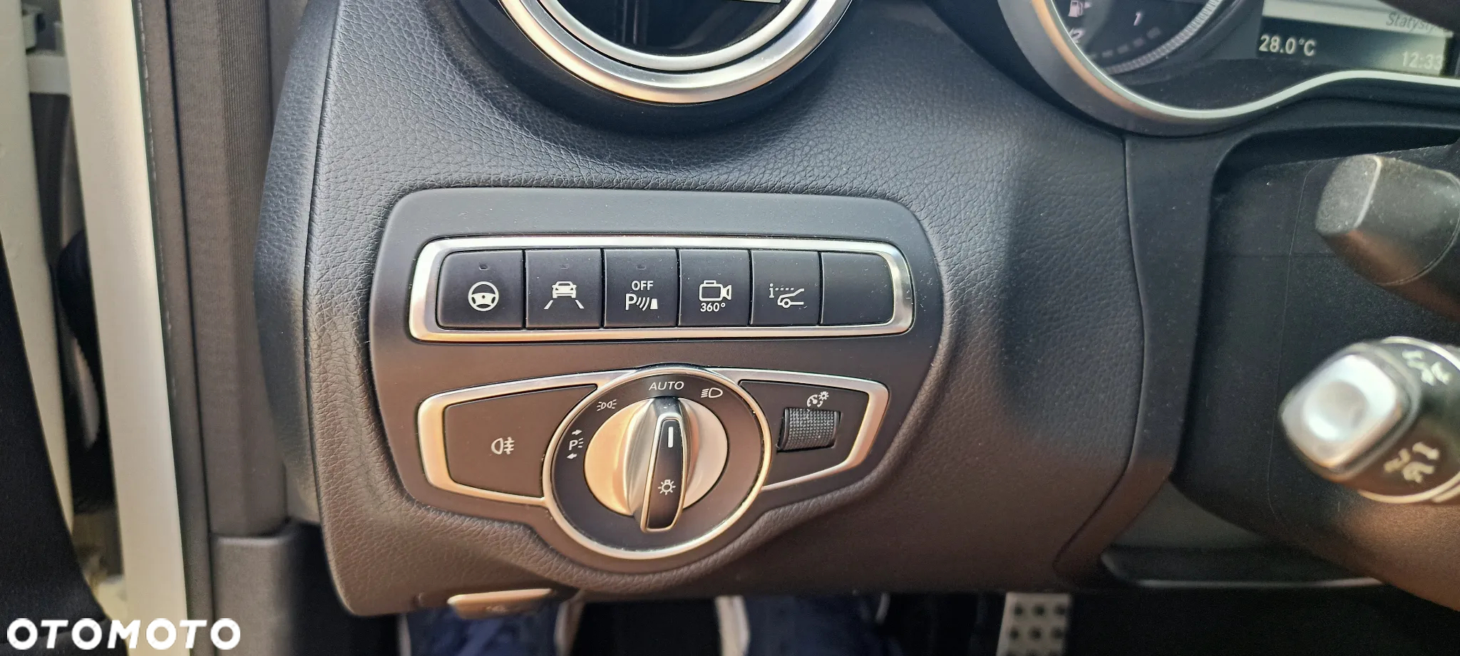 Mercedes-Benz Klasa C 300 9G-TRONIC - 11