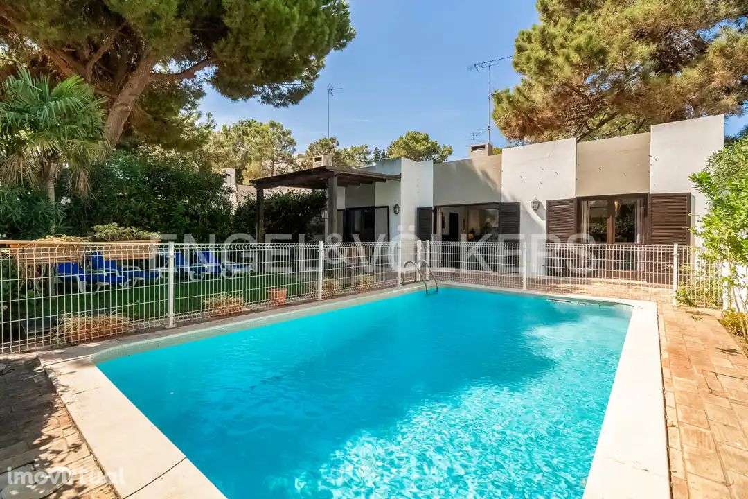 Oportunidade rara: Moradia V3 a 600m da praia - Grande imagem: 2/45