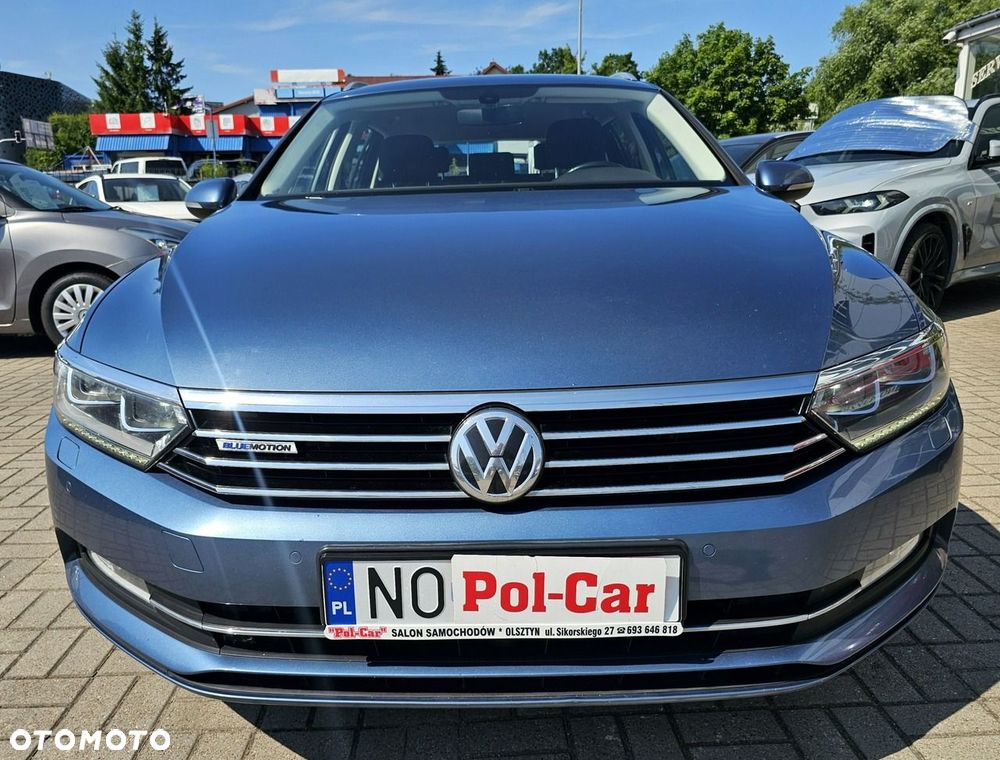 Volkswagen Passat - 4