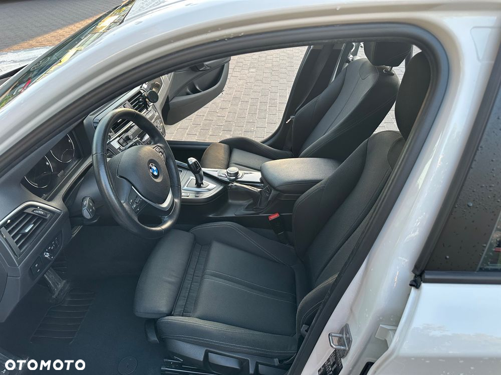 BMW Seria 1 118i Sport Line - 13