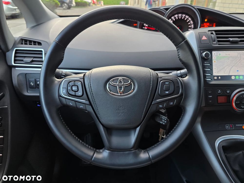 Toyota Verso - 29