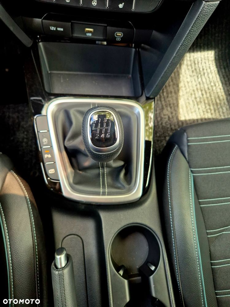 Kia Ceed - 10