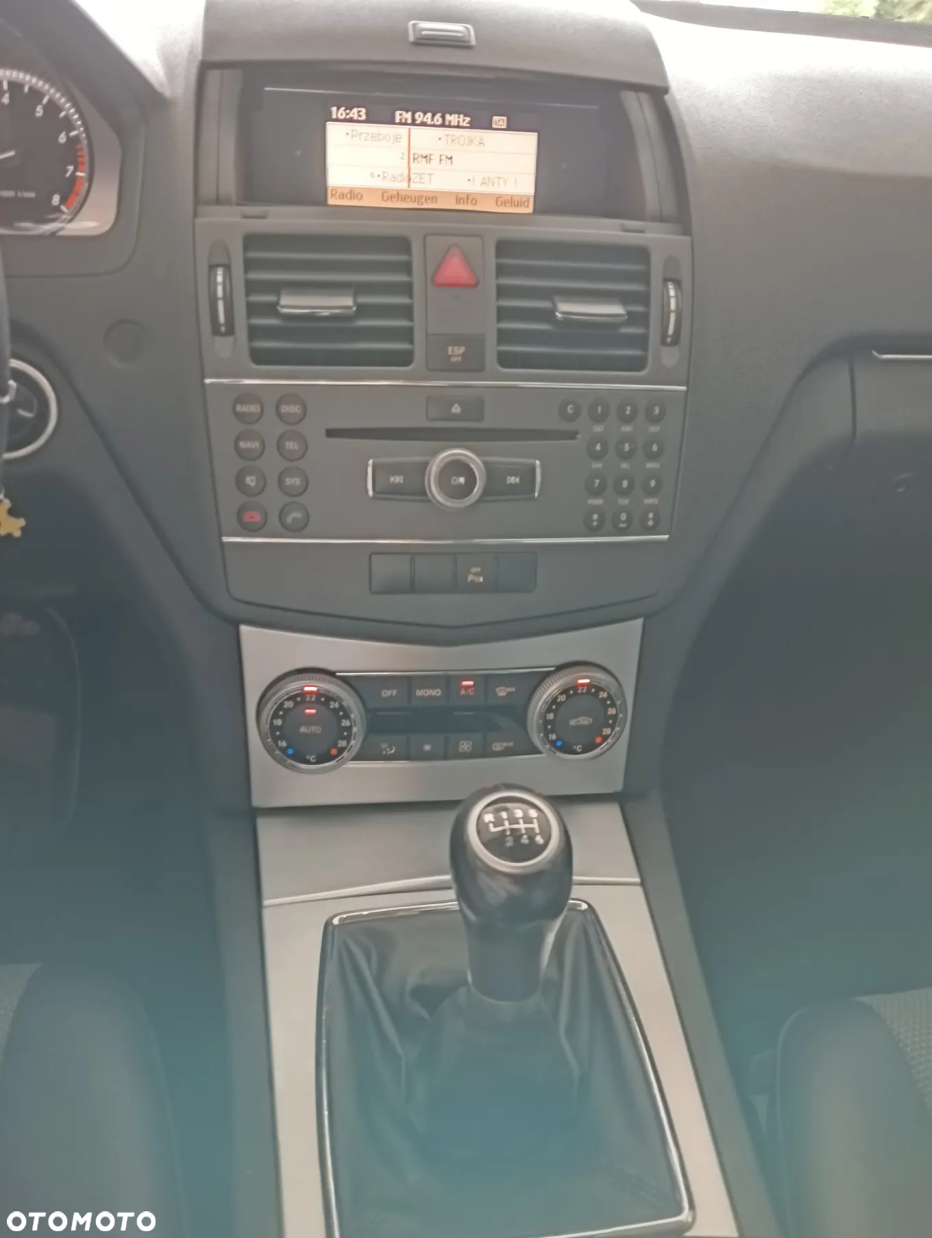 Mercedes-Benz Klasa C 180 Kompressor BlueEFFICIENCY - 12
