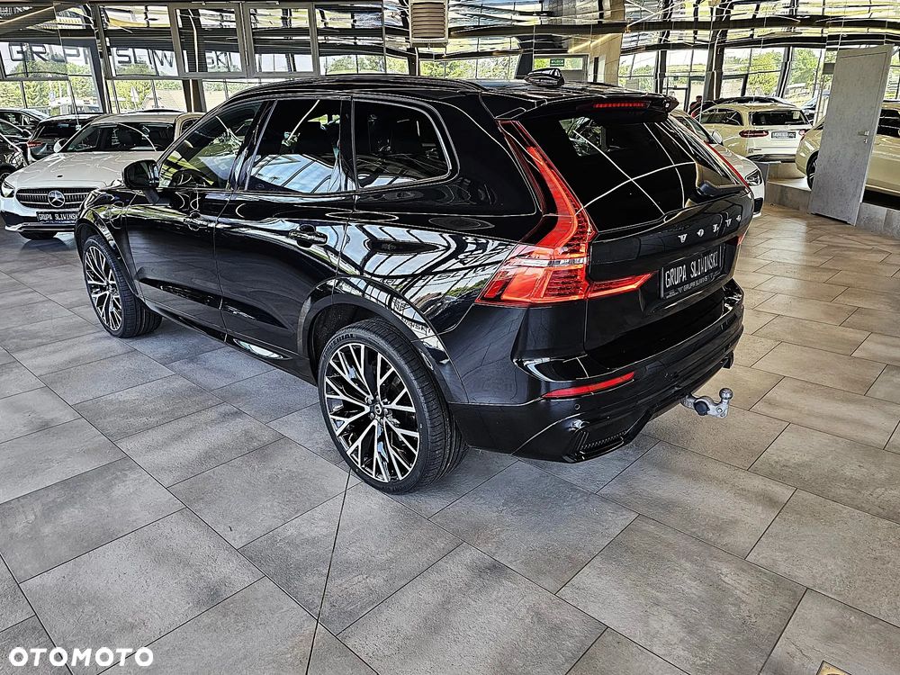 Volvo XC 60 T6 AWD Recharge Plus Black Edition - 6