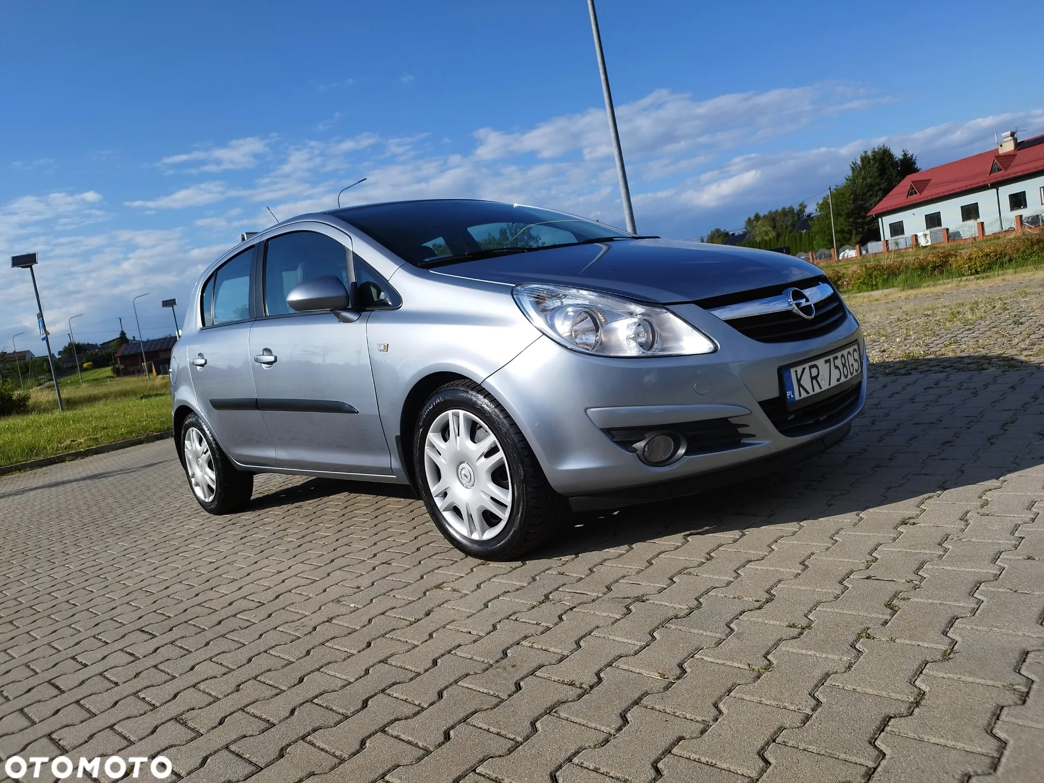 Opel Corsa 1.2 16V Cosmo - 4