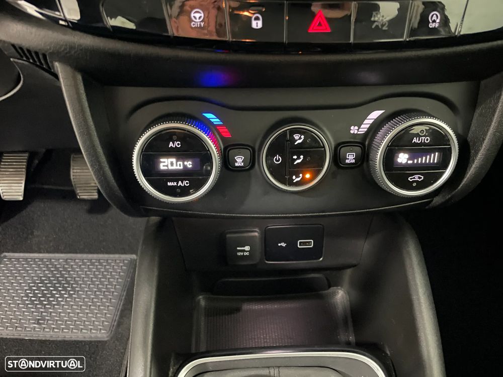 Fiat Tipo 1.3 MultiJet City Life — fotografia 10