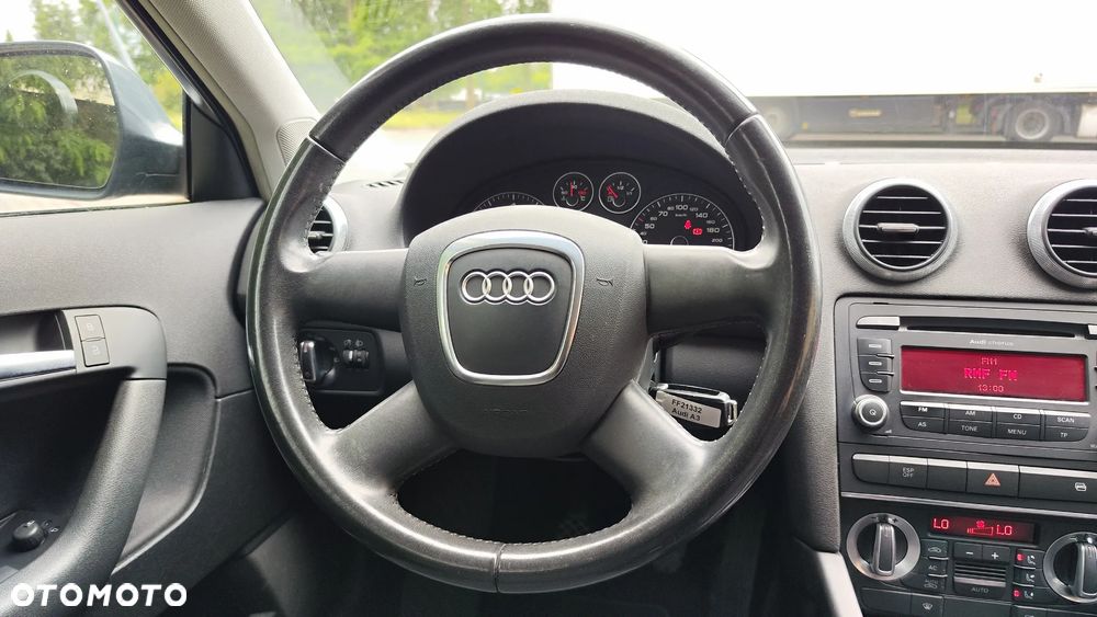Audi A3 Sportback 1.6 Attraction - 26