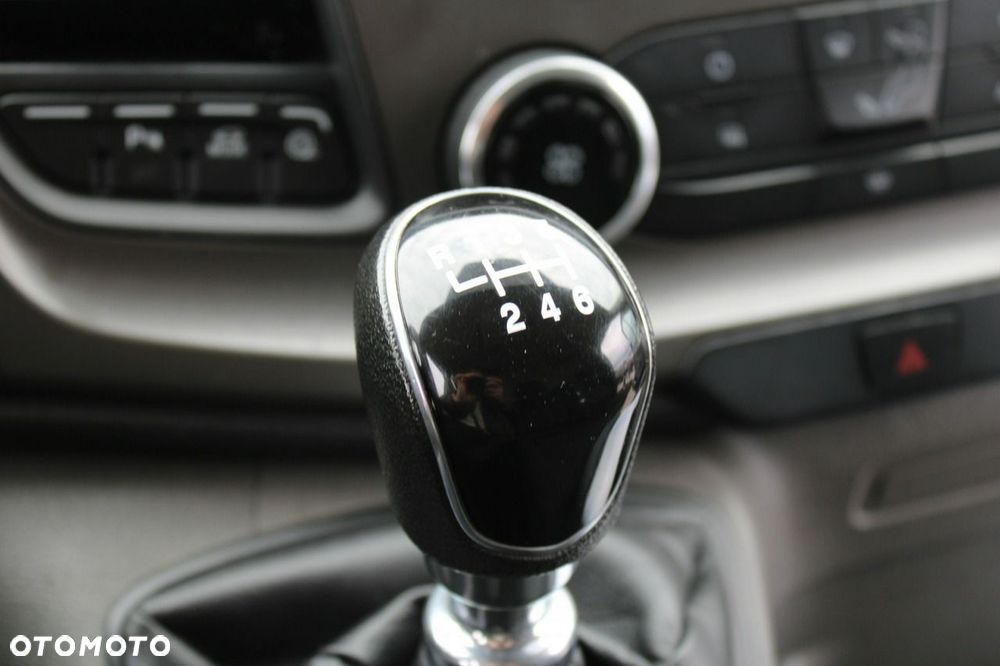 Ford Transit - 26