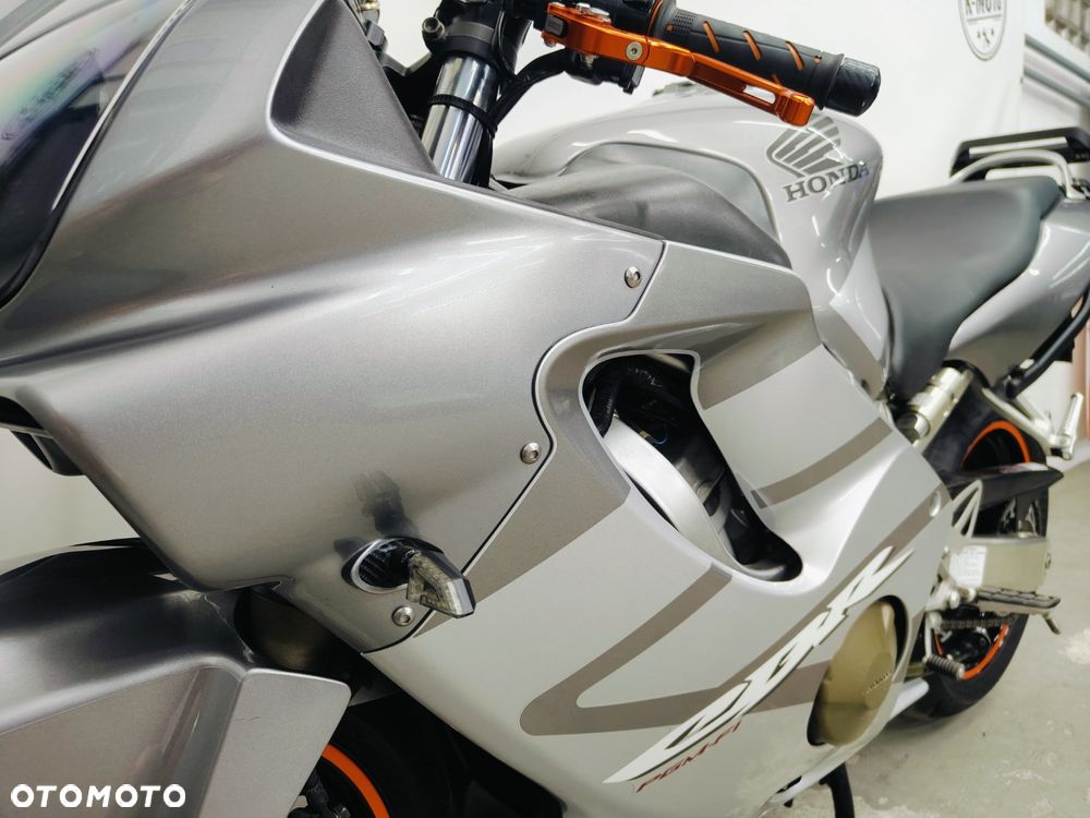 Honda CBR - 21