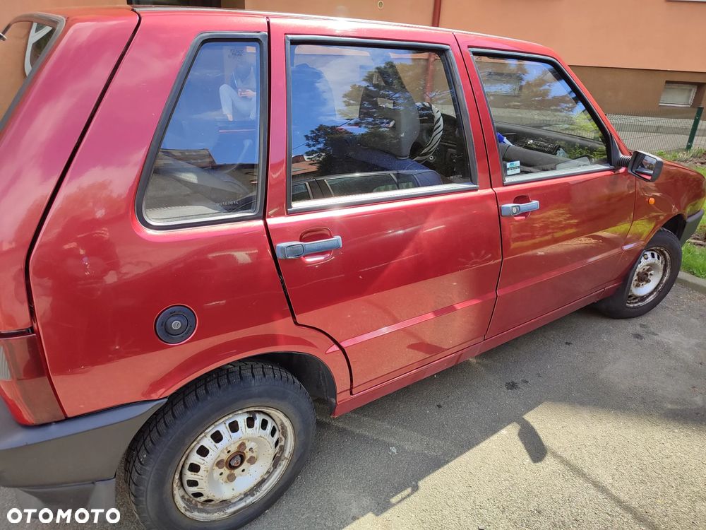 Fiat Uno 899 - 3
