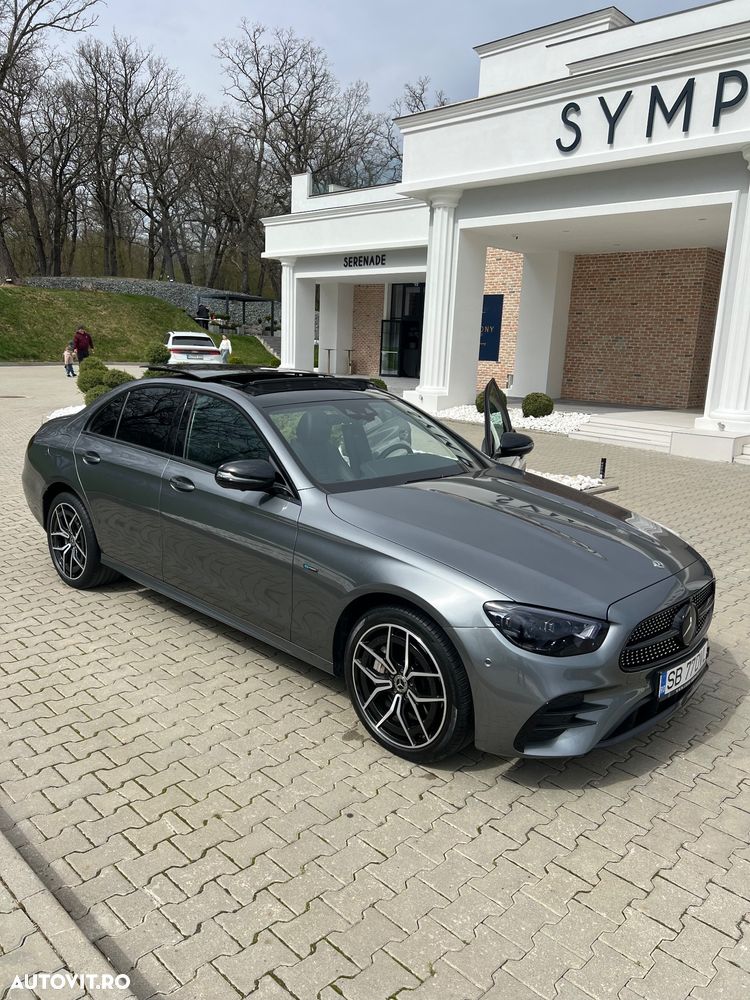 Mercedes-Benz E 300 4MATIC Aut. - 18