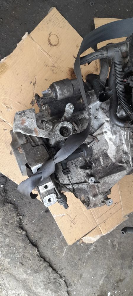 SILNIK VOLKSWAGEN GOLF V 1.6 MPI BGU - 16