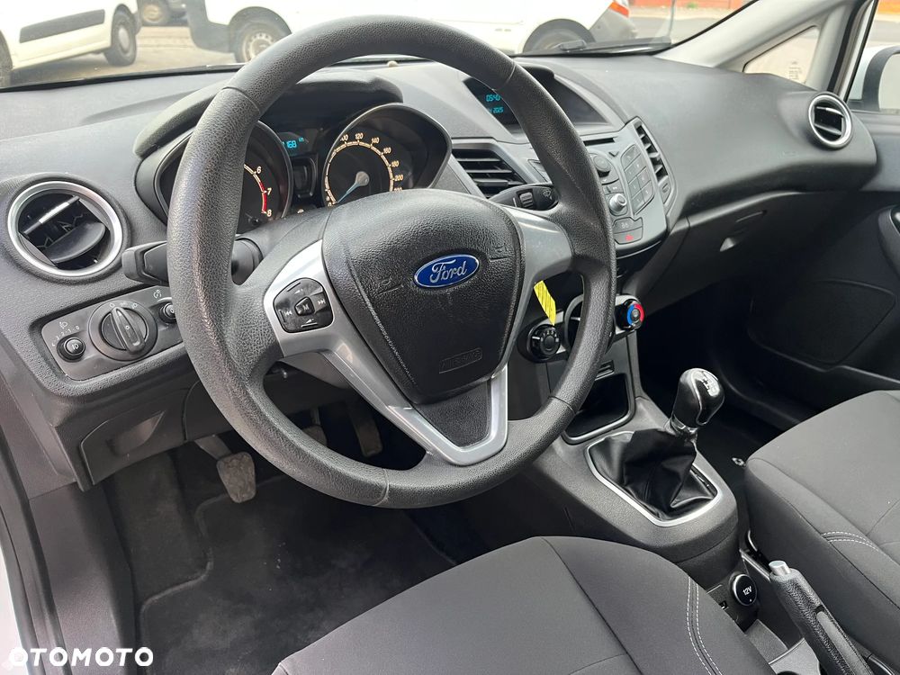 Ford Fiesta - 14