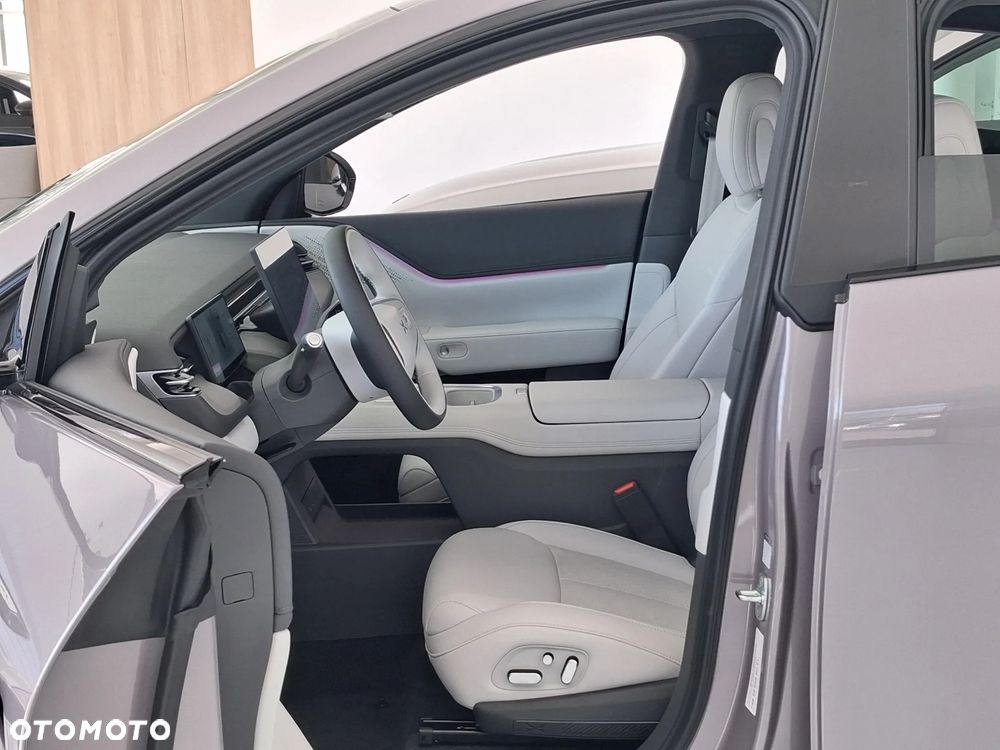 XPeng G6 80.8 kWh AWD Performance PRO - 11