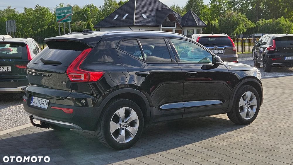 Volvo XC 40 T4 - 32