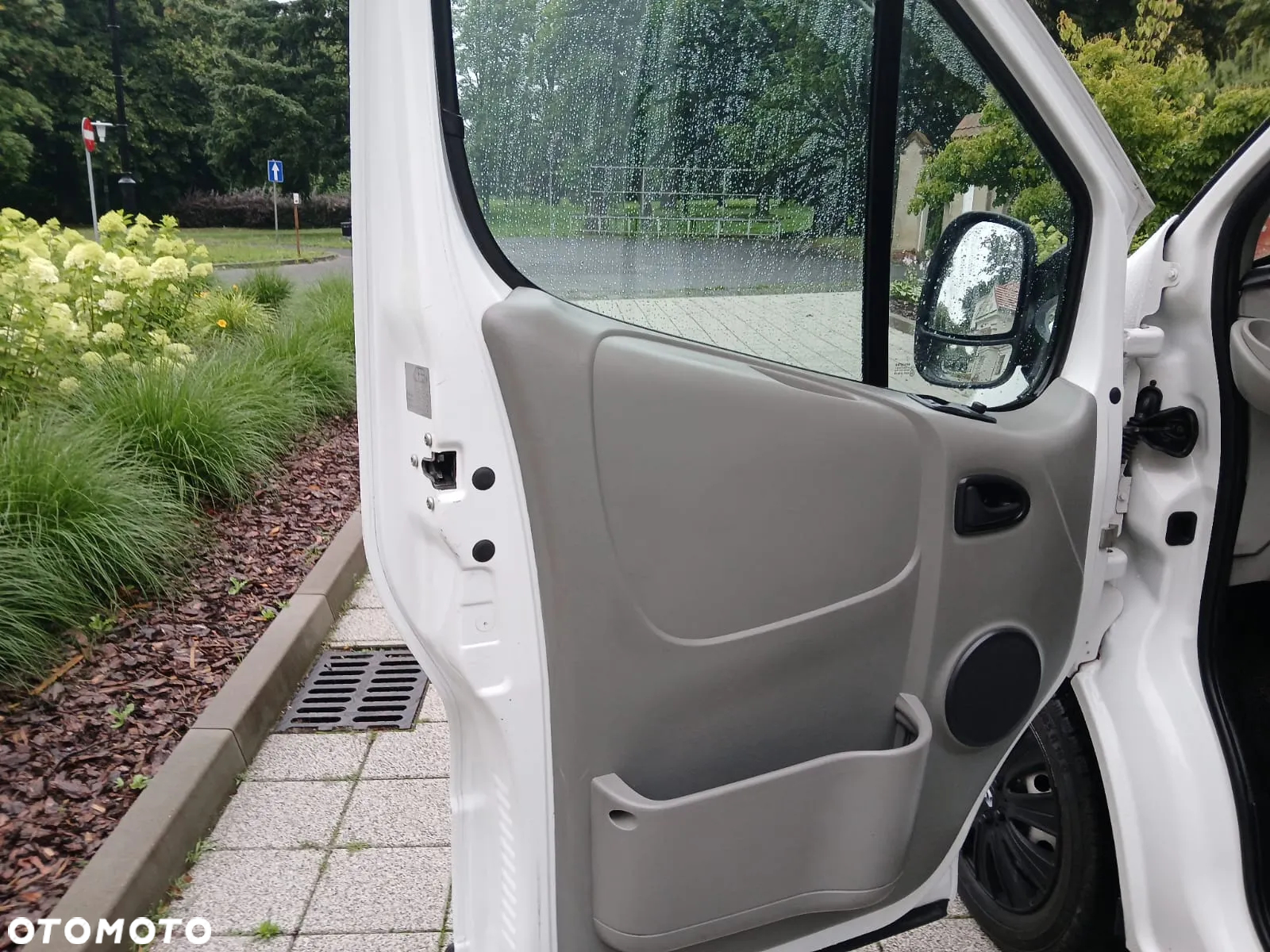 Renault TRAFIC - 29