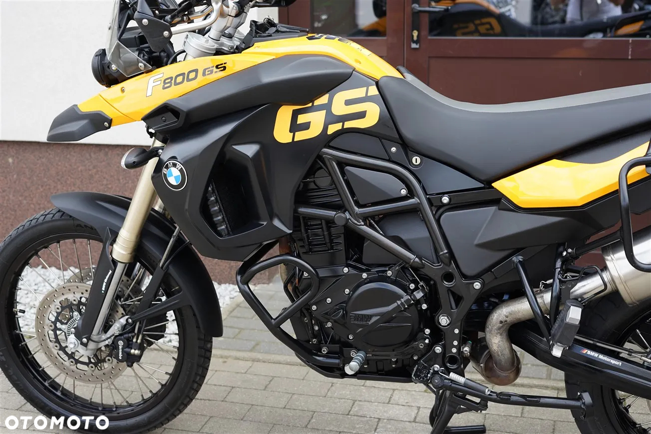 BMW F - 25