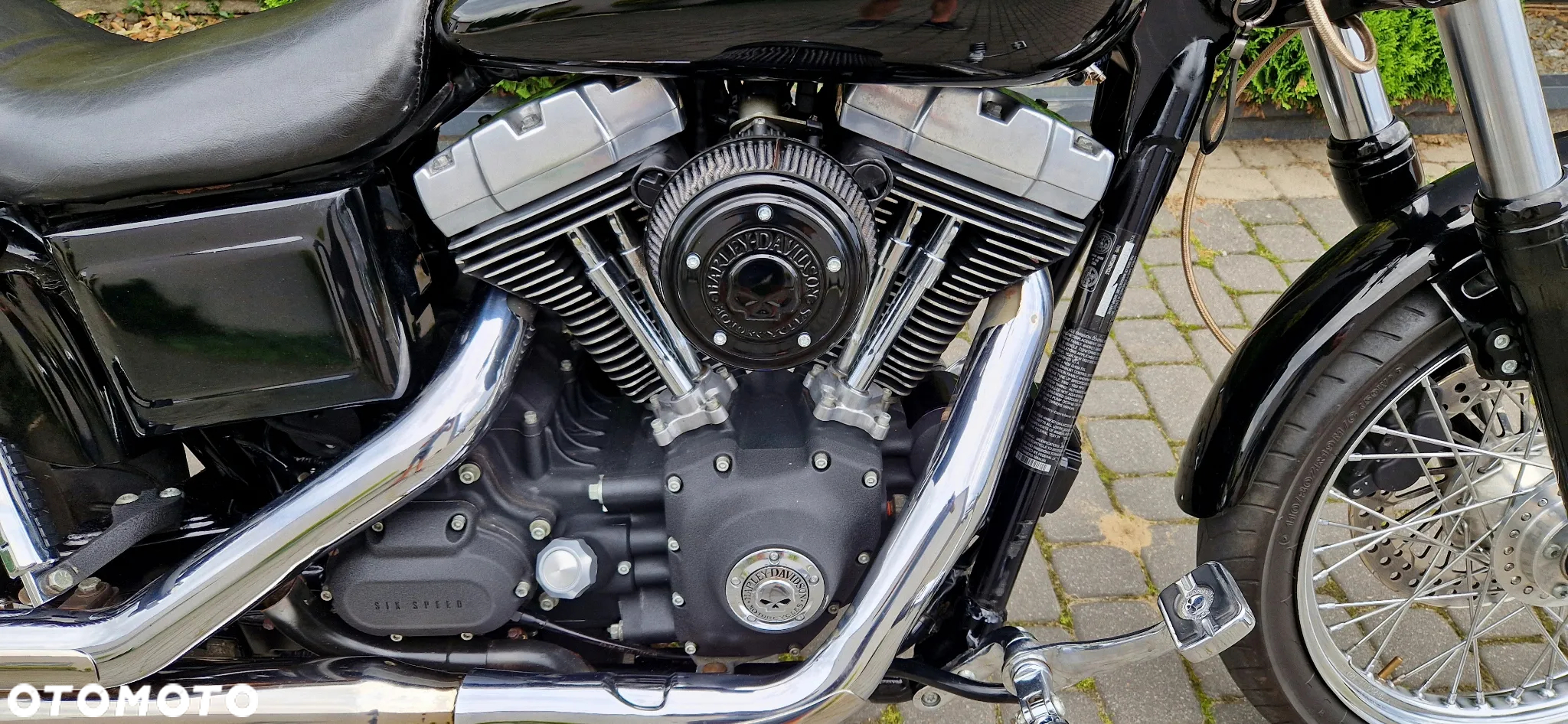 Harley-Davidson Dyna Street Bob - 36
