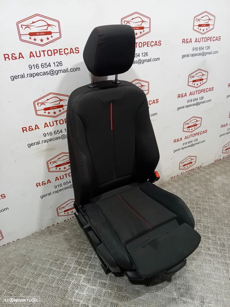 Conjunto de Bancos BMW Série 1 F20 em Tecido Original - 14