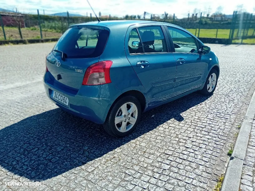 Toyota Yaris 1.0 VVT-i Sol High Pack MMT VSC+TRC - 3