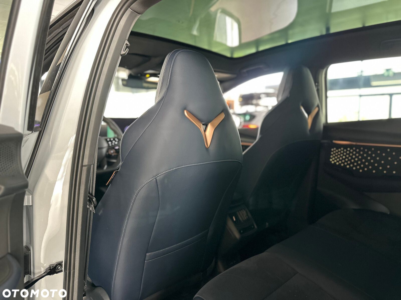 Cupra Tavascan 82kWh 4Drive VZ - 15