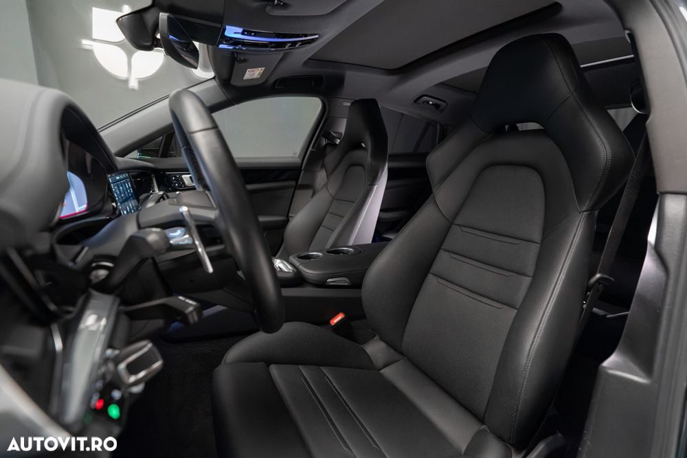Porsche Panamera - 28