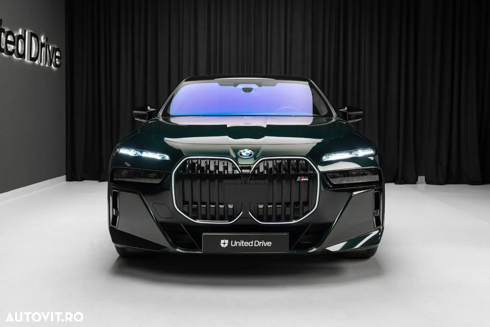 BMW i7 - 2