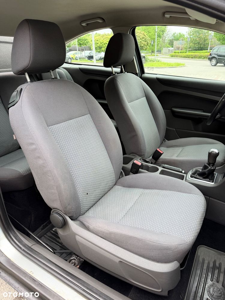Ford Focus - 16