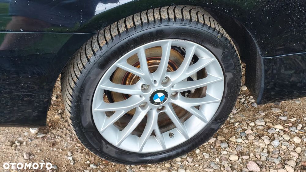 BMW Seria 3 320i - 26