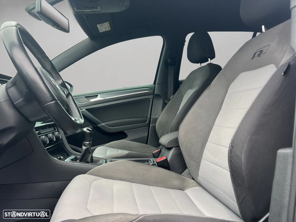 VW Golf 1.6 TDi R-Line - 9