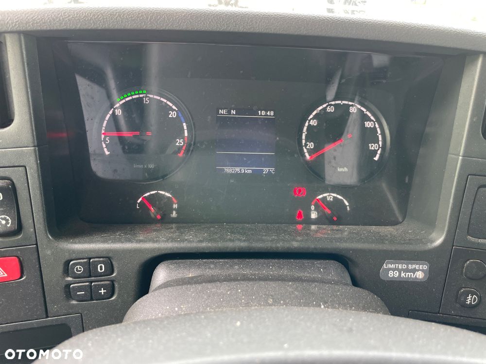 Scania P320 Kabina Sypialna Winda 9,30 Długość - 28
