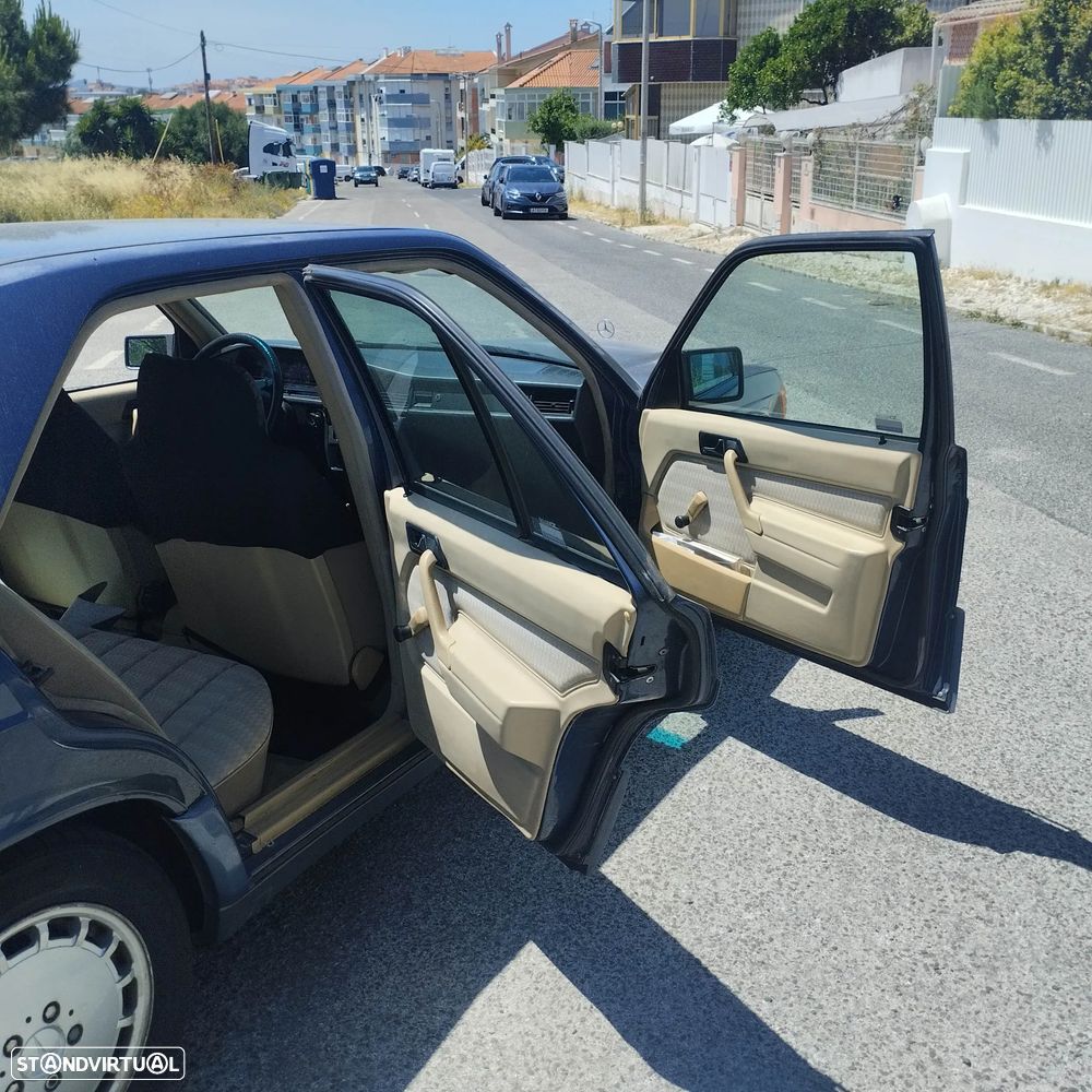 Mercedes-Benz W201 (1982-1993) - 9