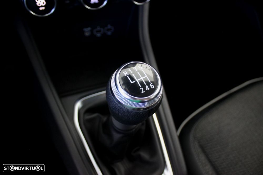 Renault Captur 1.0 TCe Exclusive - 37