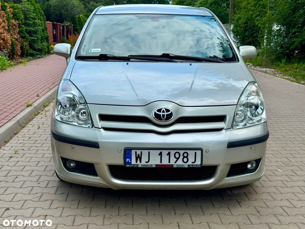 Toyota Corolla Verso 2.0 D-4D Sol - 10