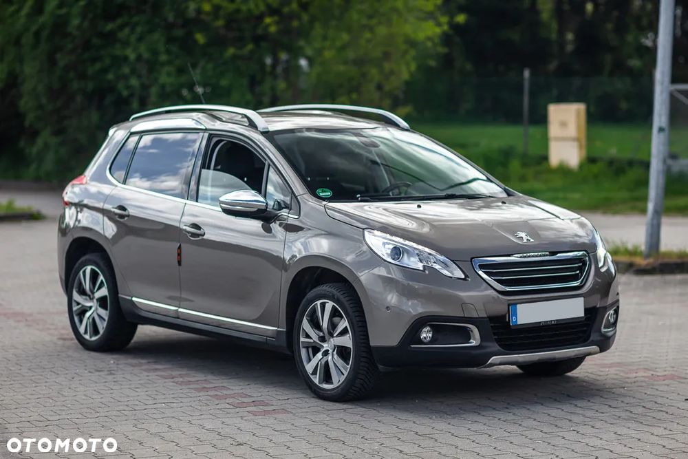 Peugeot 2008 1.2 Pure Tech Style S&S - 7