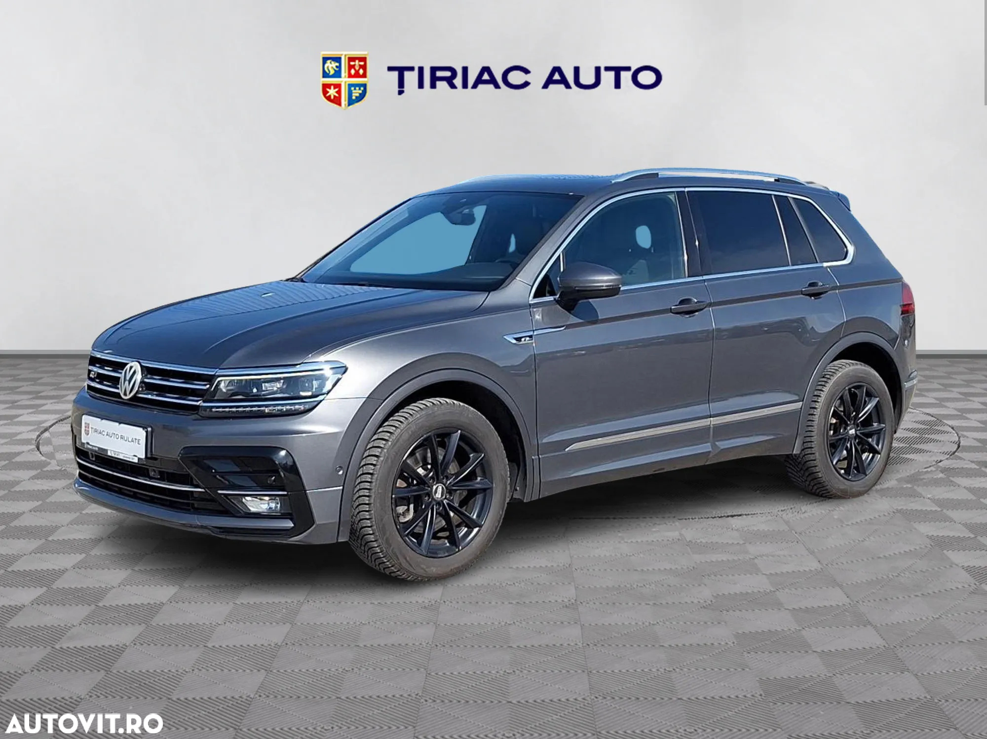 Volkswagen Tiguan - 2