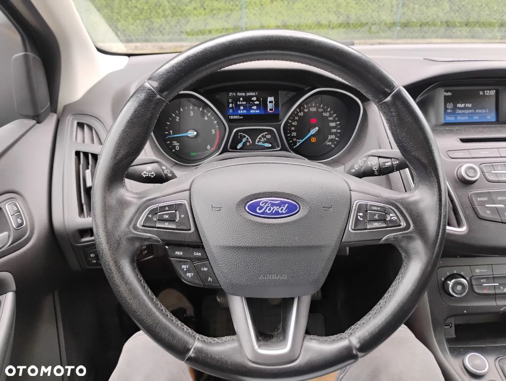 Ford Focus - 12