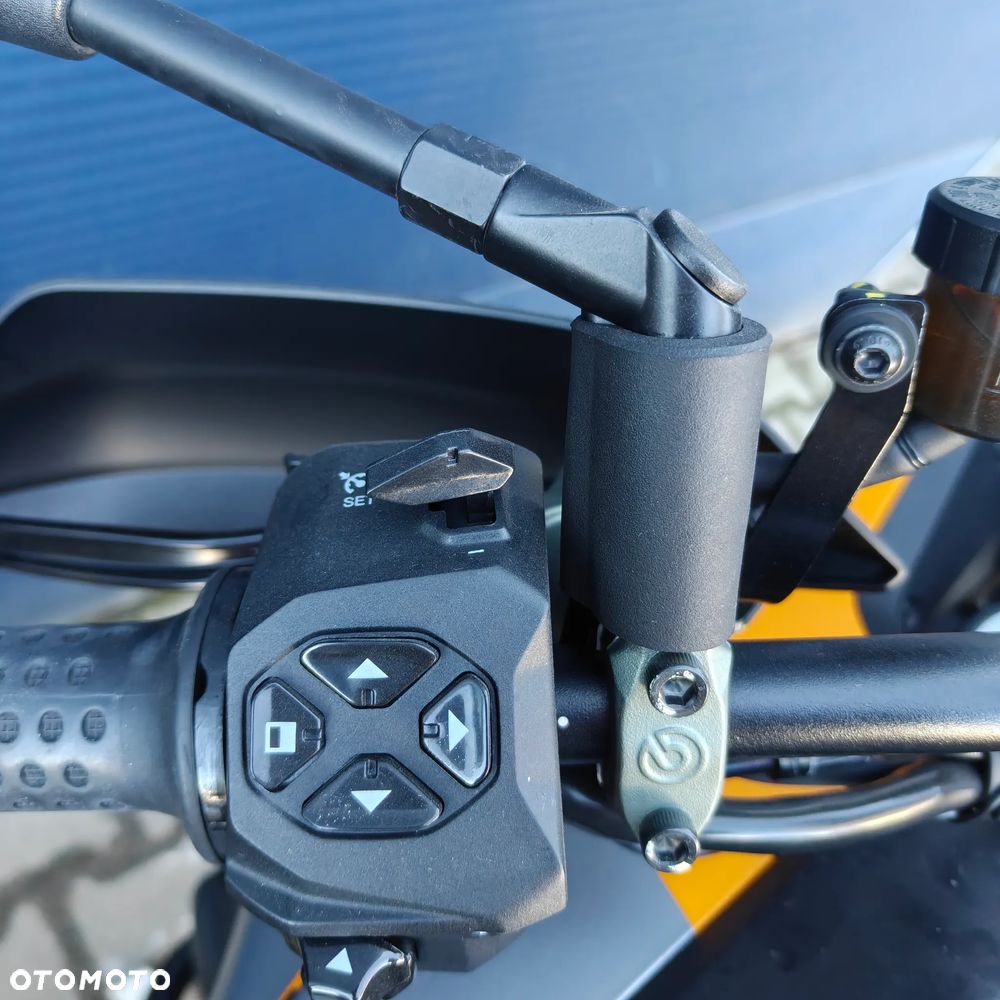 Moto Guzzi Stelvio - 6