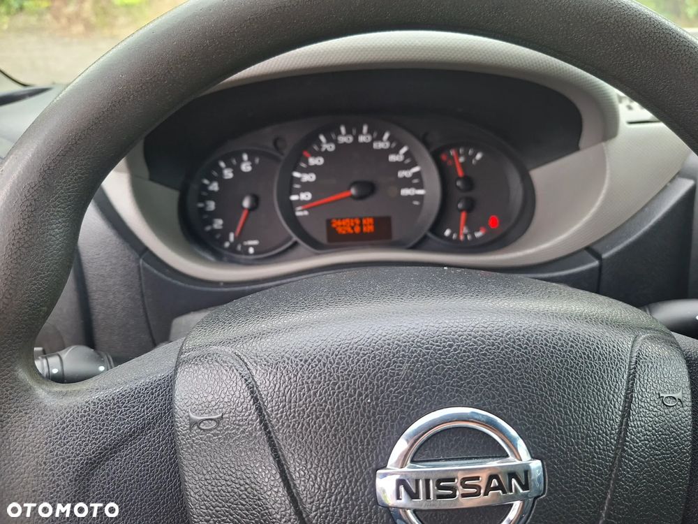 Nissan NV400 - 13