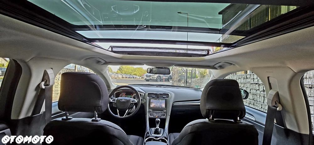 Ford Mondeo 2.0 TDCi Titanium - 24