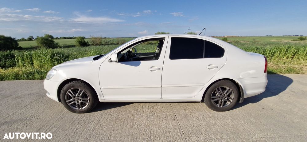 Skoda Octavia 1.6 TDI Ambiente - 5