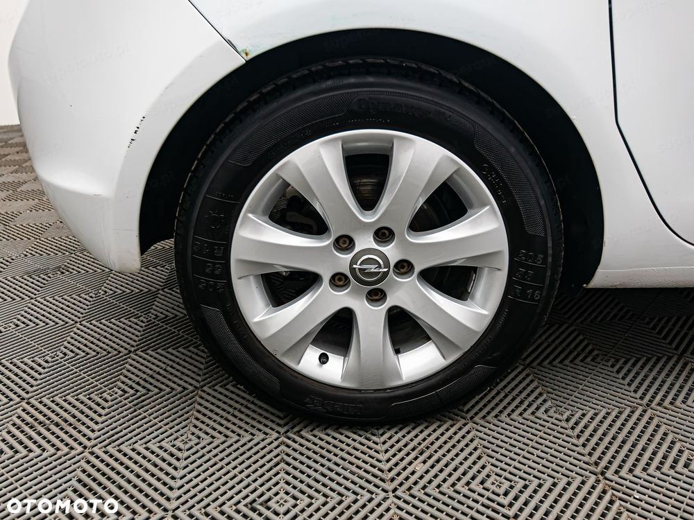 Opel Meriva 1.4 T Essentia - 33