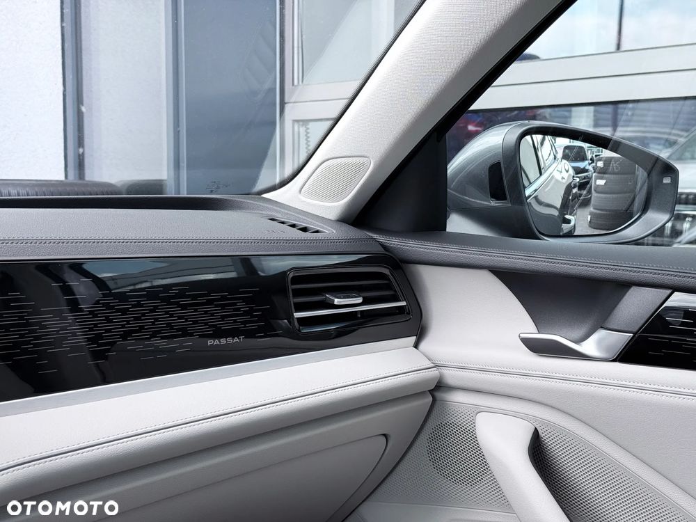 Volkswagen Passat 2.0 TDI EVO Elegance DSG - 23