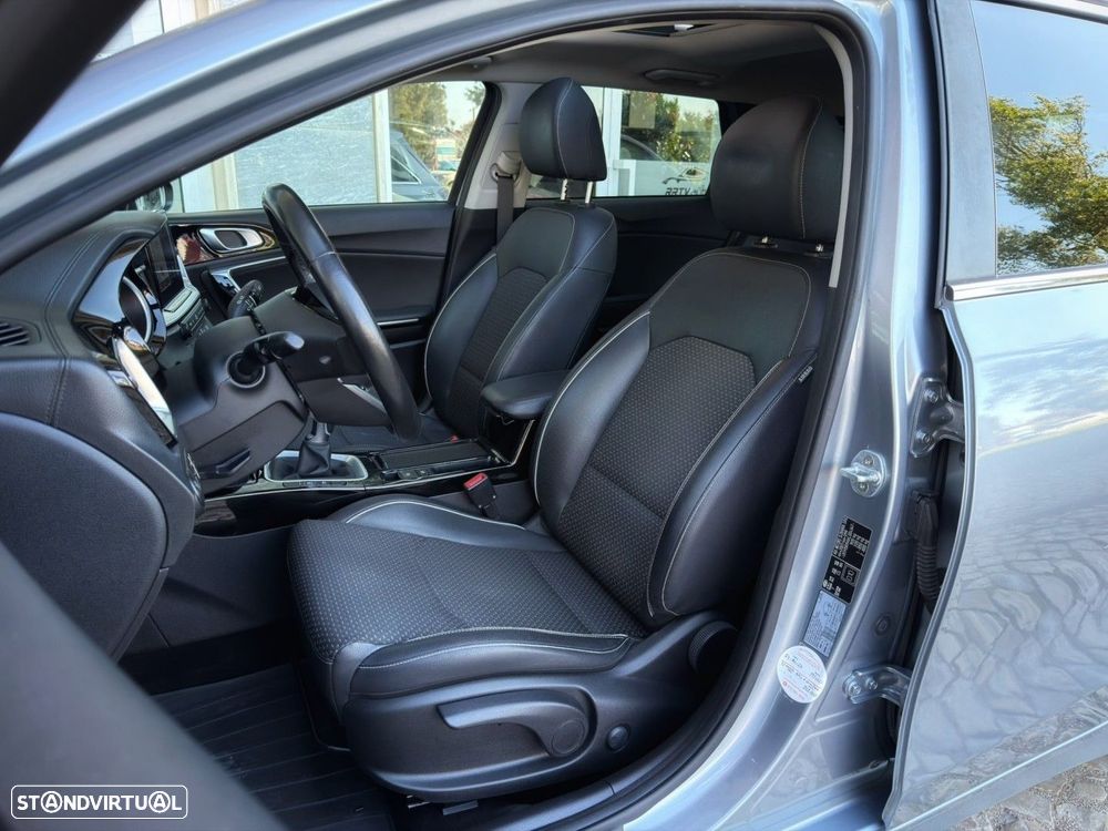 Kia Ceed SW 1.6 CRDi Nav Line - 8